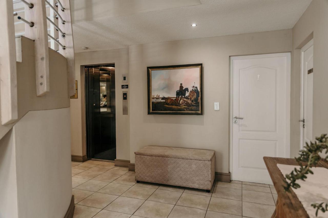 Artemis Hotel سواكوبموند المظهر الخارجي الصورة